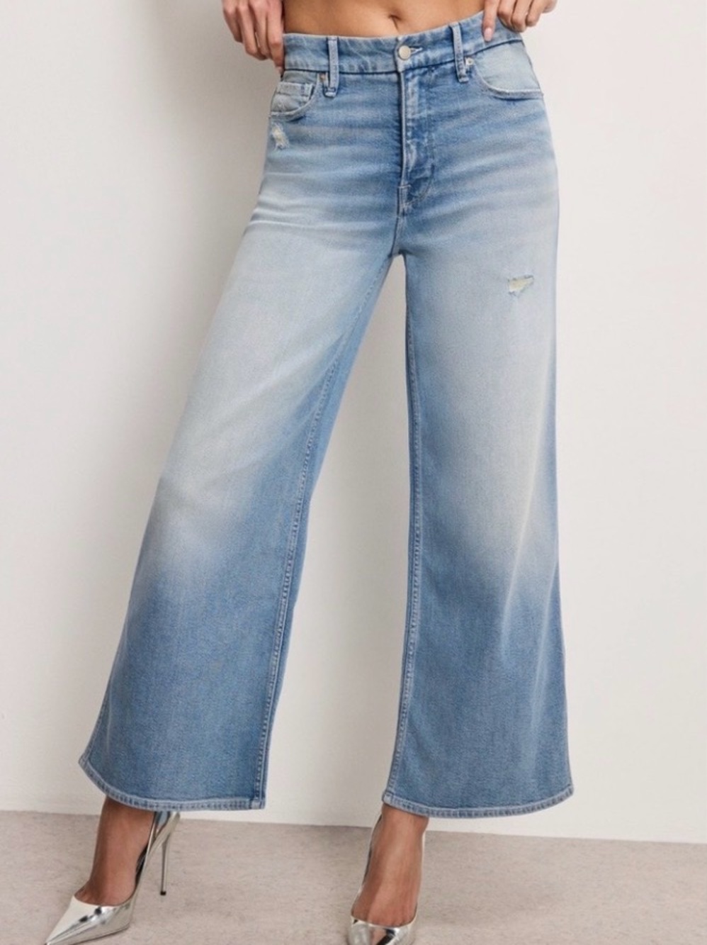 Good American Good Skate Crop Jeans Sz 4/27 HR Wide Leg Subtle Distressed Indigo